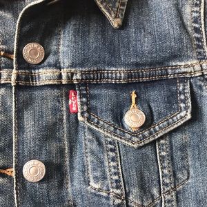 Womens Levi Strauss denim trucker jacket